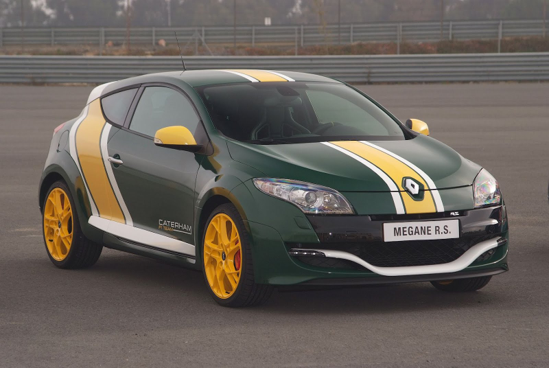 Illustration for article titled That One Time Renault Painted Méganes Like F1 Cars